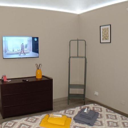 Exclusive House In The Center Apartment คาตาเนีย ภายนอก รูปภาพ