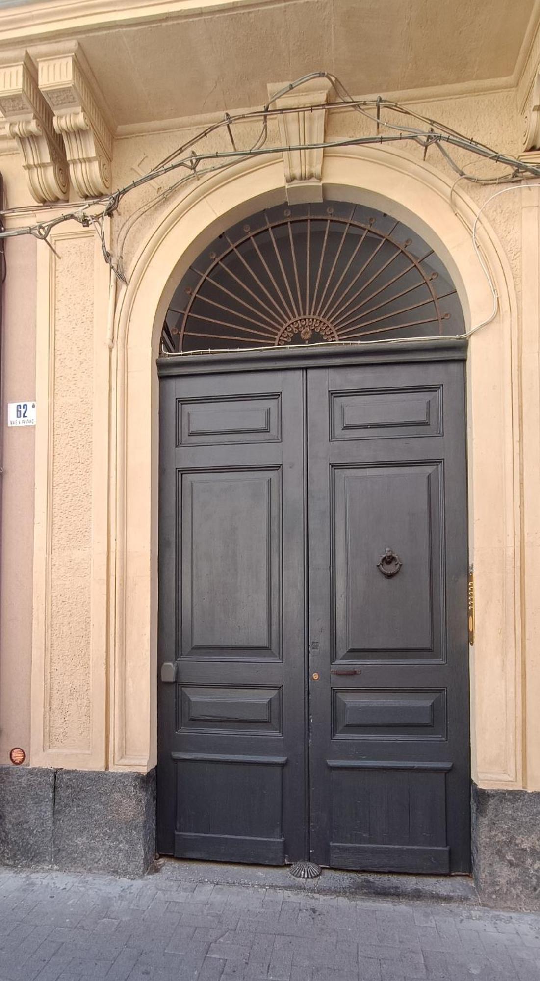 Exclusive House In The Center Apartment คาตาเนีย ภายนอก รูปภาพ